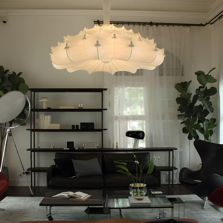 White Ghost Zeppelin Pendant Lamp | Vinlighting | Vinlighting