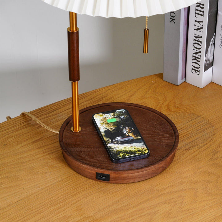 Wooden Retro Table Lamp – Walnut & White | Vinlighting | Vinlighting | Vinlighting