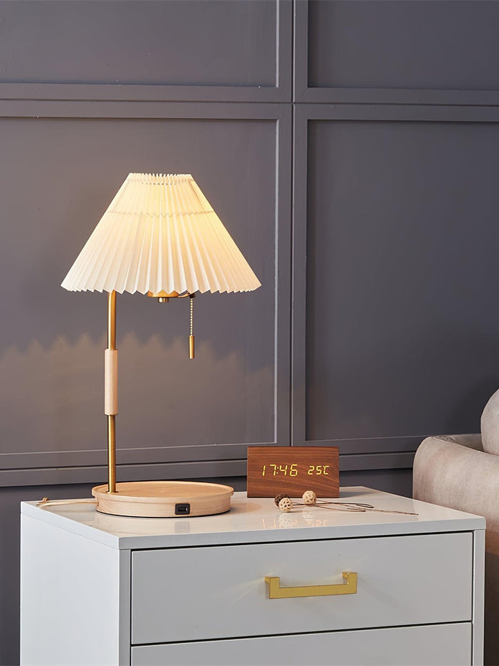 Wooden Retro Table Lamp – Walnut & White | Vinlighting | Vinlighting | Vinlighting