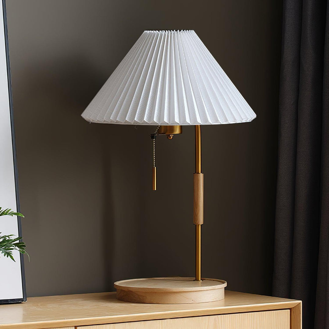 Wooden Retro Table Lamp – Walnut & White | Vinlighting | Vinlighting | Vinlighting