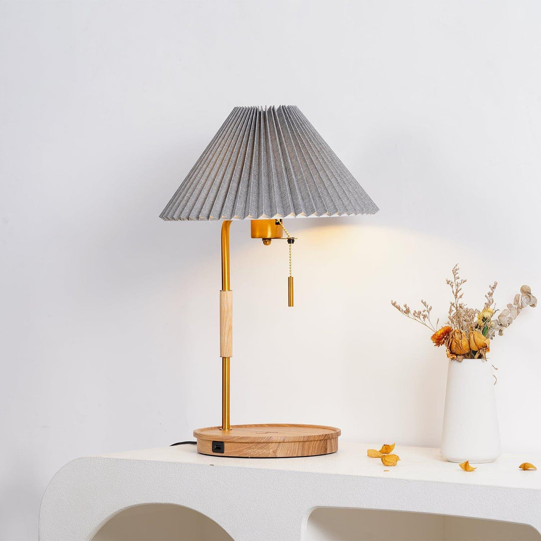 Wooden Retro Table Lamp – Walnut & White | Vinlighting | Vinlighting | Vinlighting