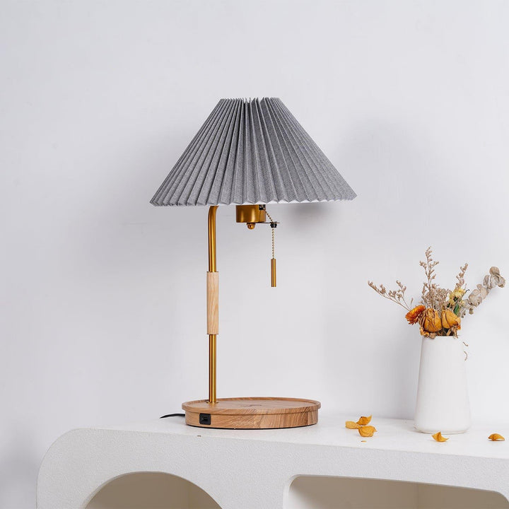 Wooden Retro Table Lamp – Walnut & White | Vinlighting | Vinlighting | Vinlighting