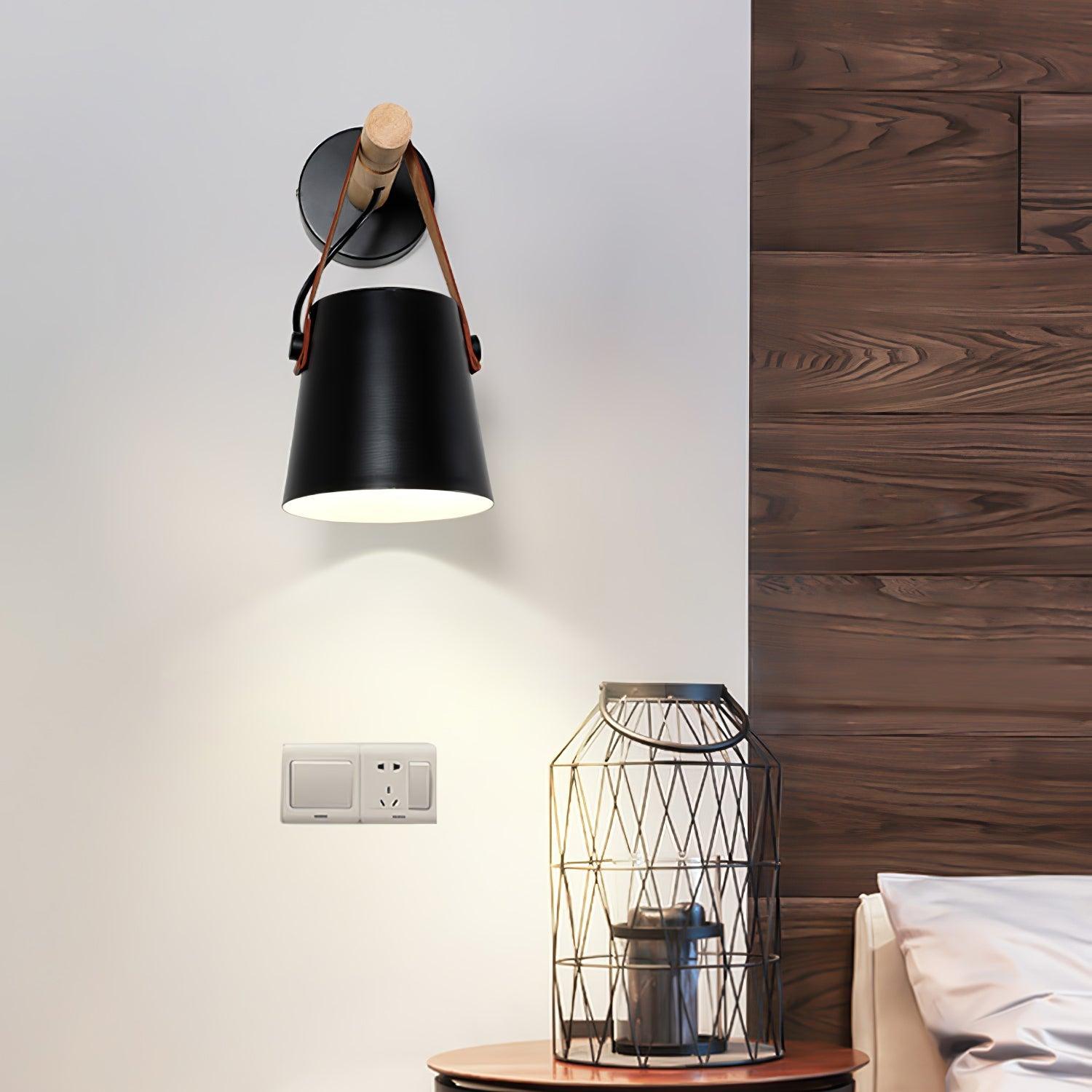 Wooden Stake Wall Light - Vinlighting