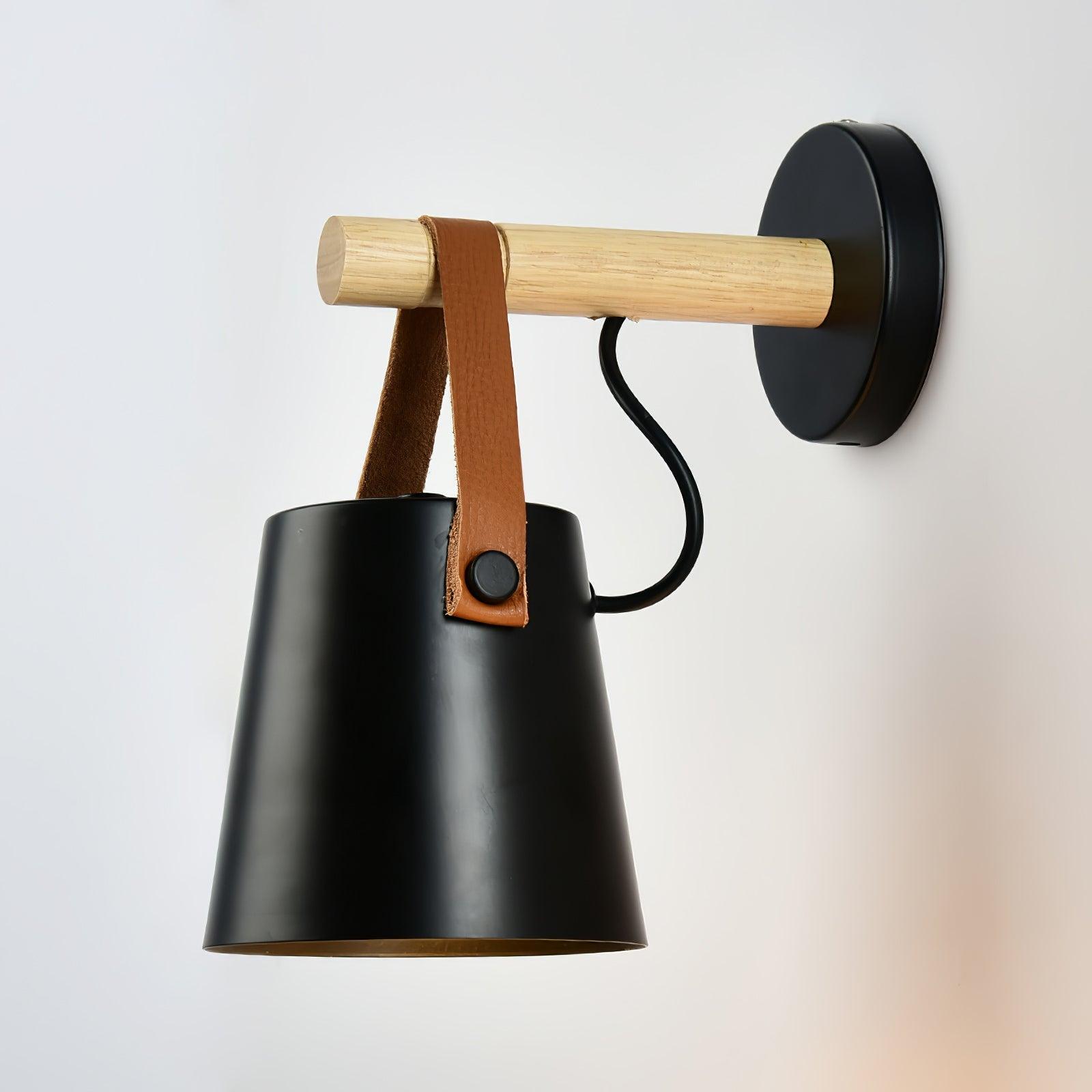 Wooden Stake Wall Light - Vinlighting