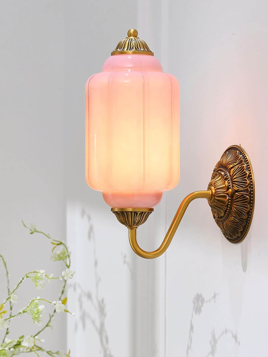 Zelvion Wall Sconce - Vintage Glass Lighting for Stylish Spaces