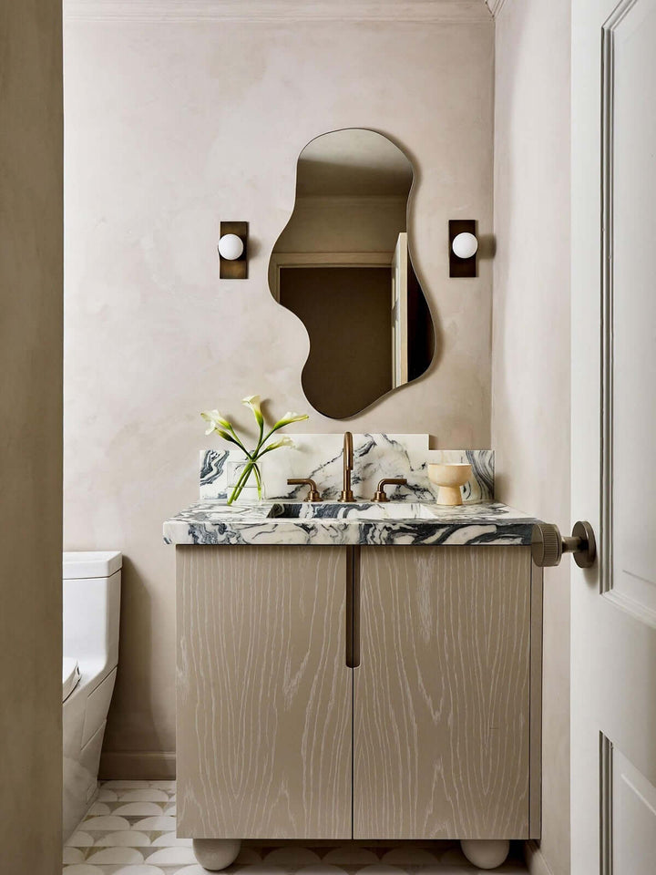 Zonvilo Wall Sconce | Italian Alabaster Unique Lighting