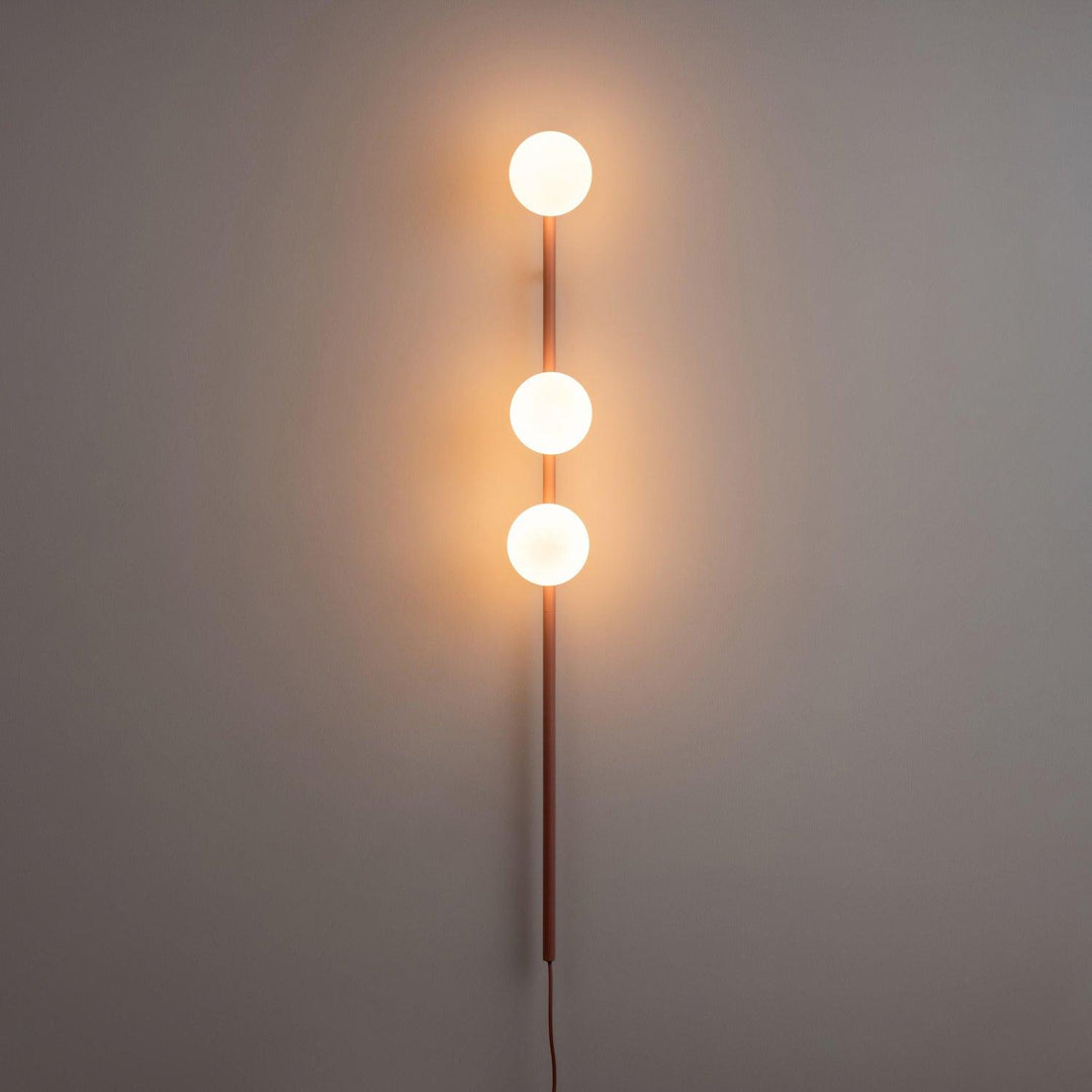 Zyvra Wall Lamp