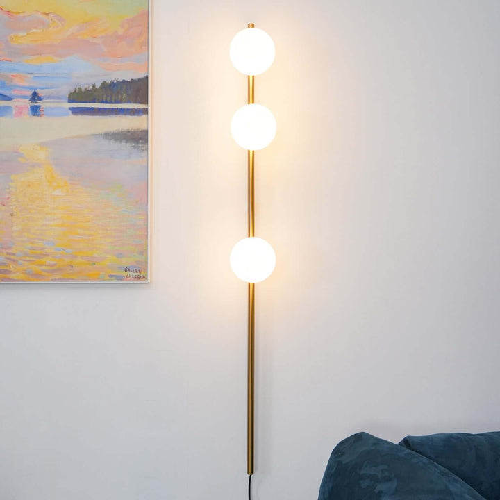 Zyvra Wall Lamp