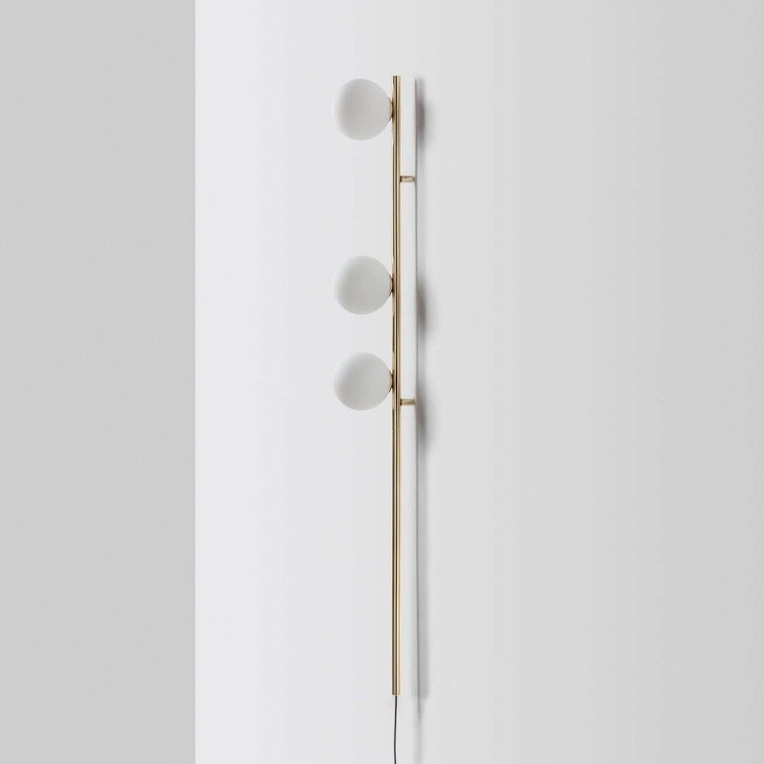 Zyvra Wall Lamp