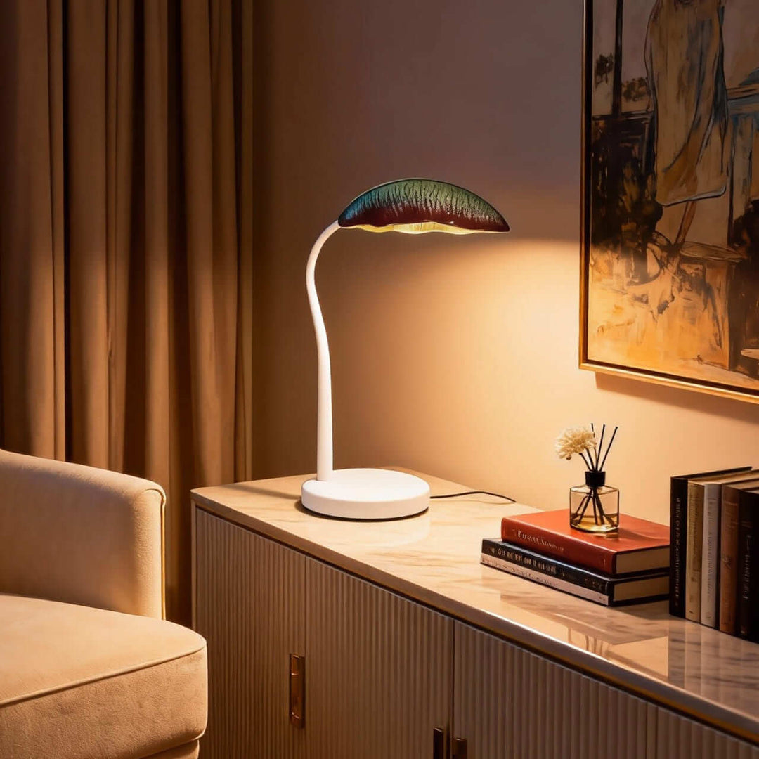 Luvomi Resin Sculpture Table Lamp – Artistic Decorative Light