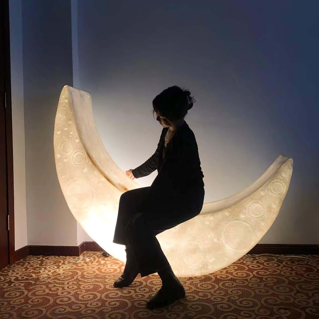Aurni Moon Floor Lamp – Crescent Moon Creative Sculptural Lamp