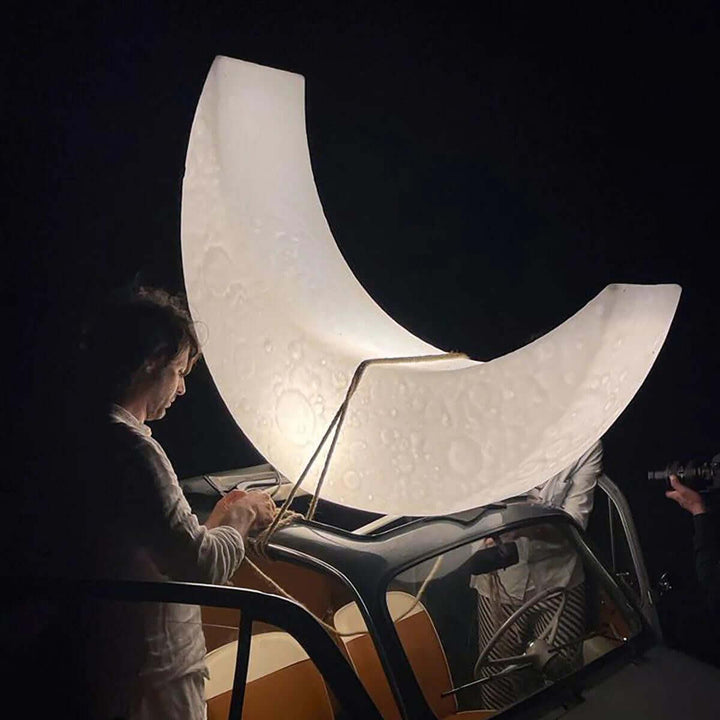 Aurni Moon Floor Lamp – Crescent Moon Creative Sculptural Lamp