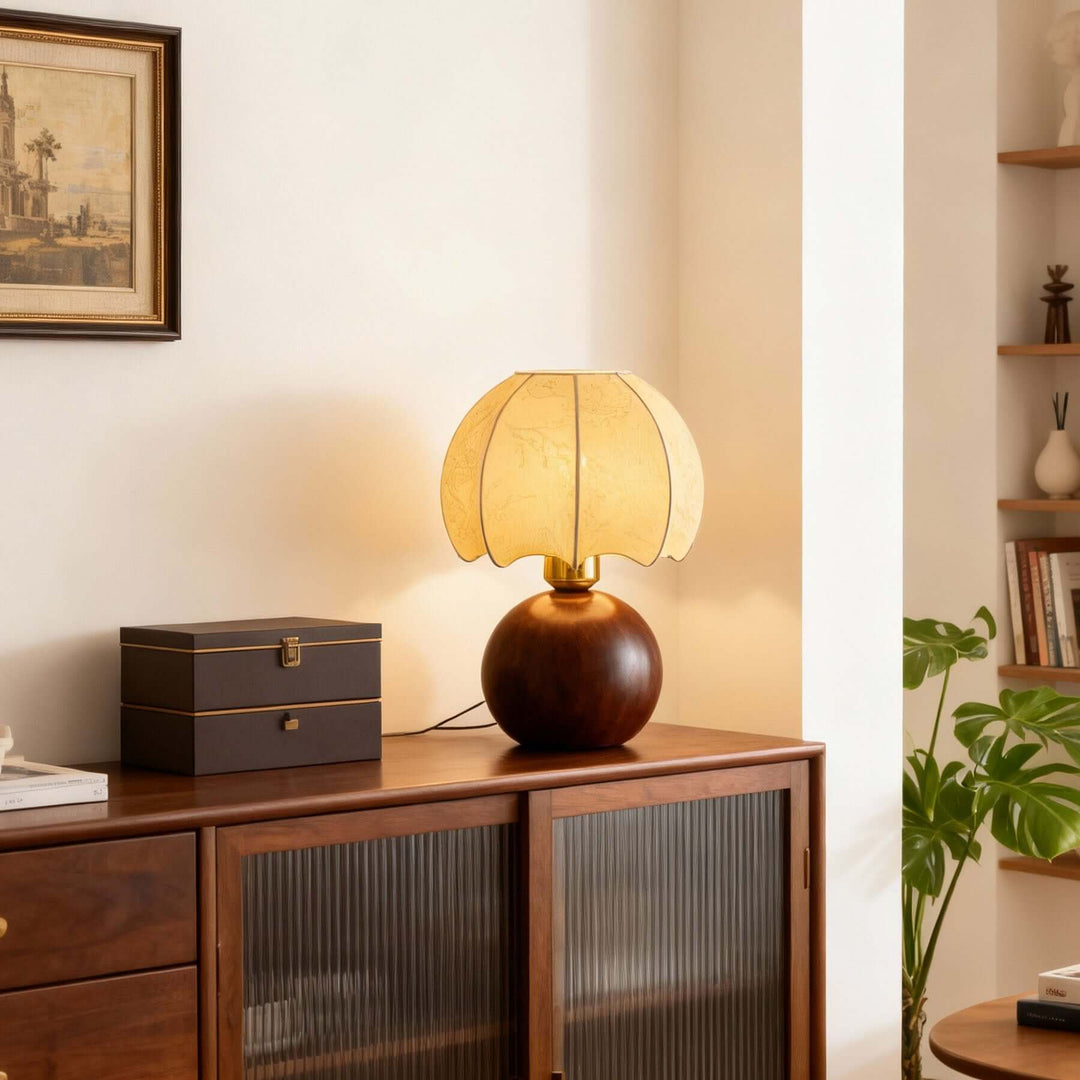 Heravi Table Lamp – French Retro Fabric Lamp for Living Room
