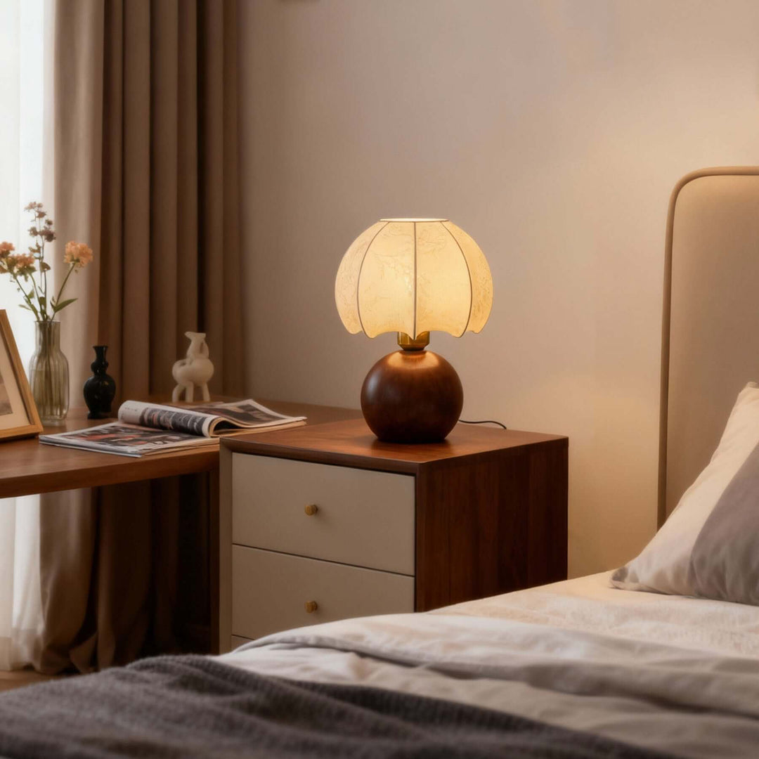 Heravi Table Lamp – French Retro Fabric Lamp for Living Room