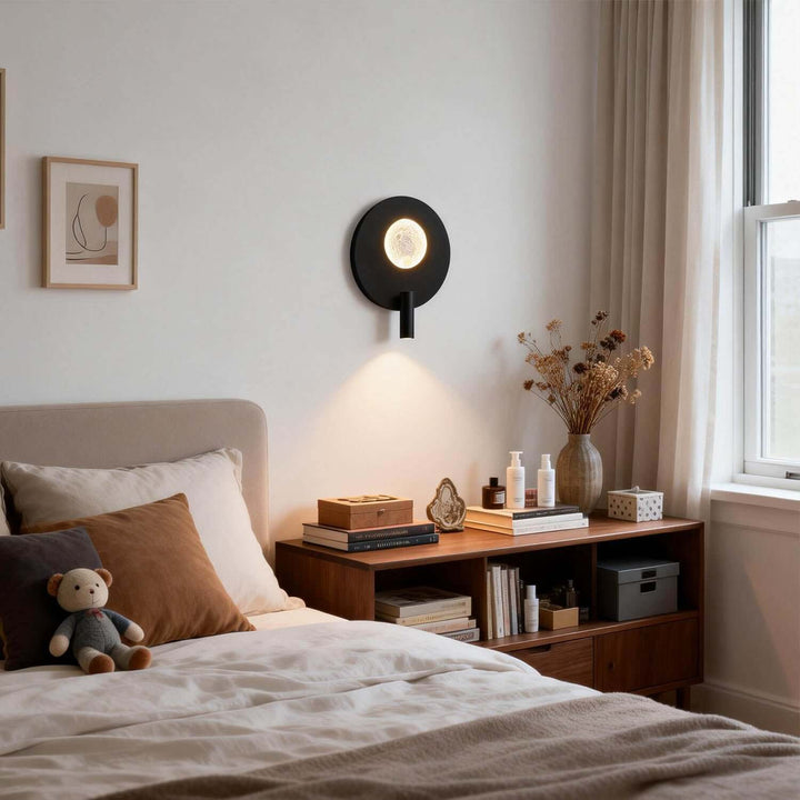 Kavon Wall Light - Modern Minimalist Creative Art Sconce