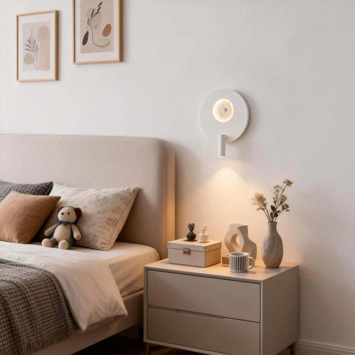Kavon Wall Light - Modern Minimalist Creative Art Sconce
