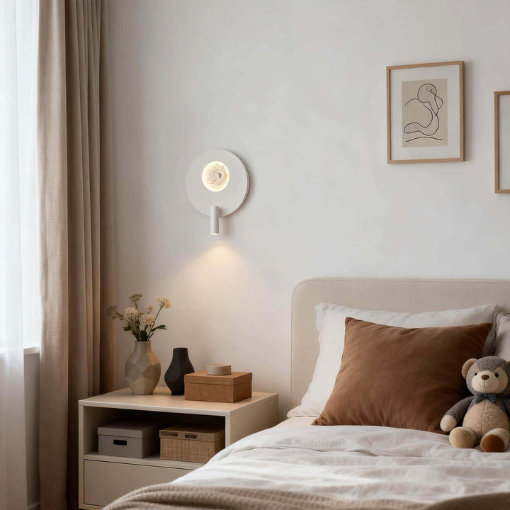 Kavon Wall Light - Modern Minimalist Creative Art Sconce