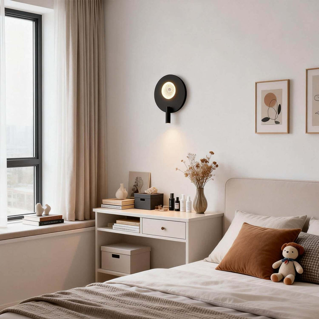 Kavon Wall Light - Modern Minimalist Creative Art Sconce