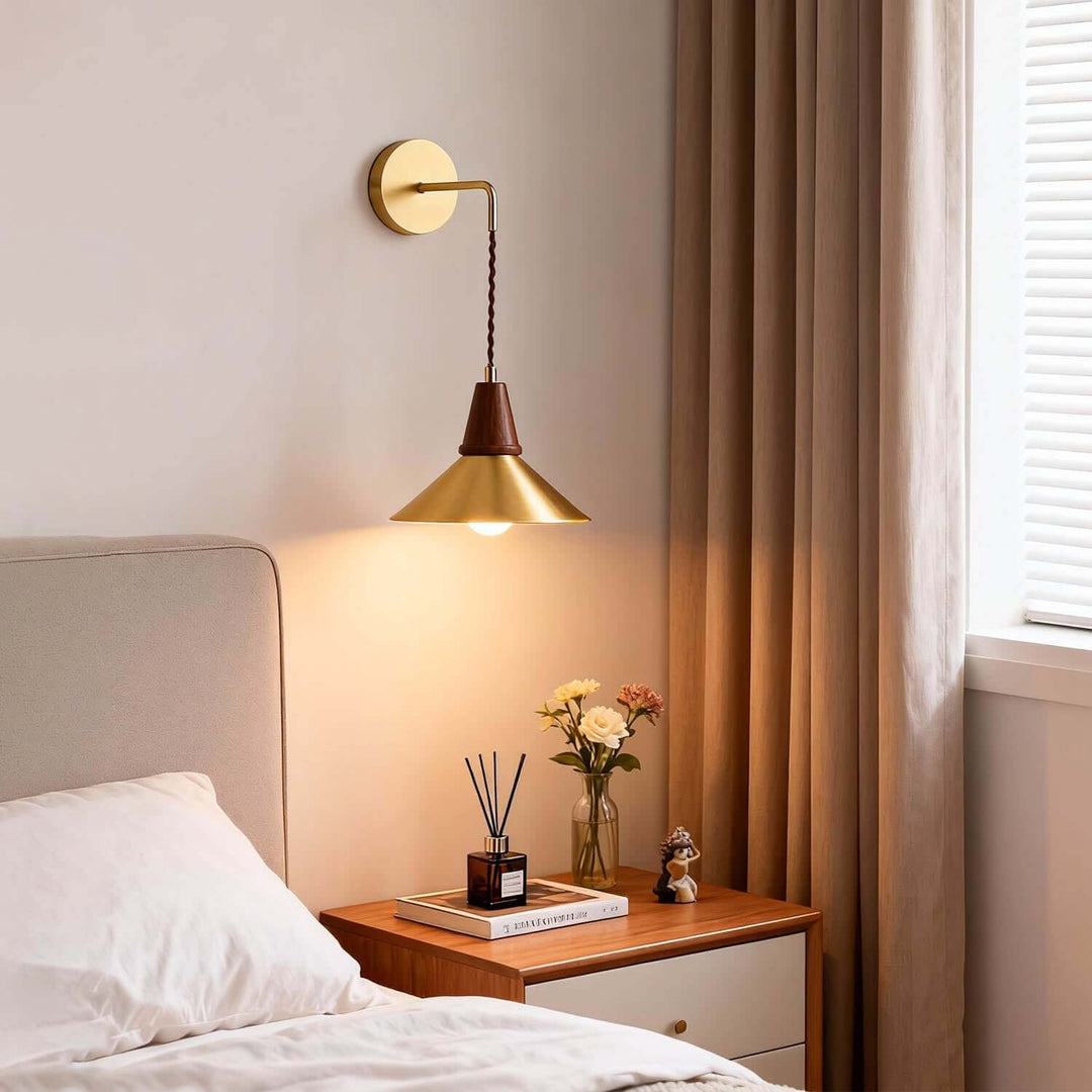 Lavino Wall Light - Modern Minimalist Brass Bedside Decor