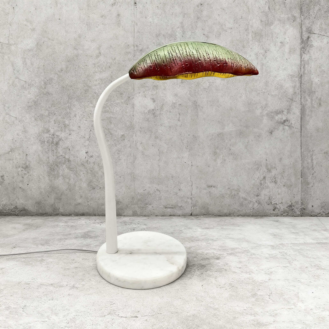 Luvomi Resin Sculpture Table Lamp – Artistic Decorative Light