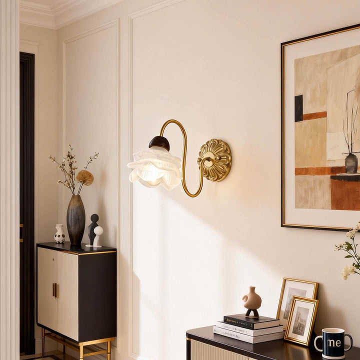 Maruvo Wall Light – Vintage French Creative Floral Glass Lighting