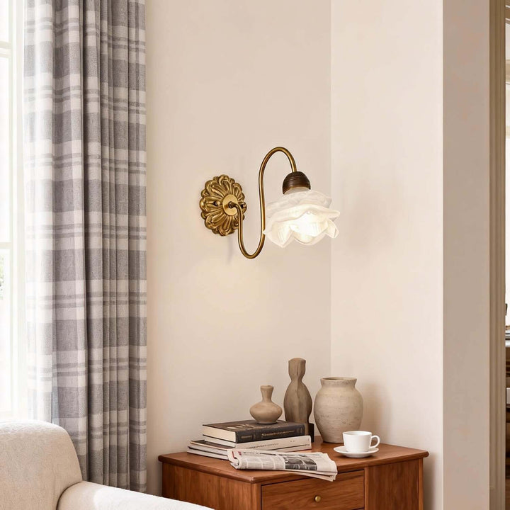 Maruvo Wall Light – Vintage French Creative Floral Glass Lighting