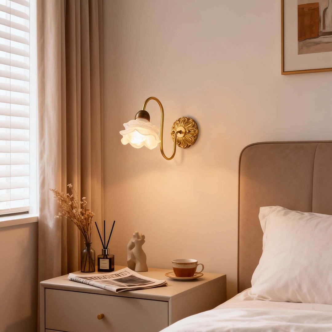 Maruvo Wall Light – Vintage French Creative Floral Glass Lighting