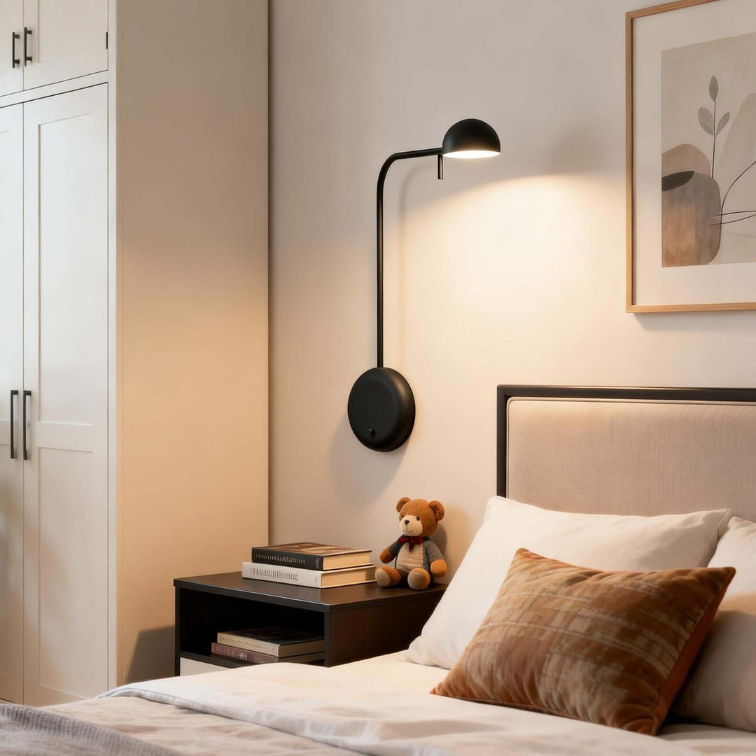 Pelano Wall Light Style C – Modern Minimalist Bedroom Ambiance