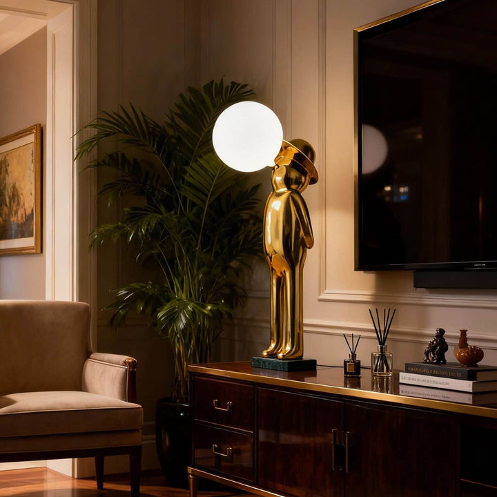 Molunu Sculptural Table Lamp – Interesting Cream Table Light