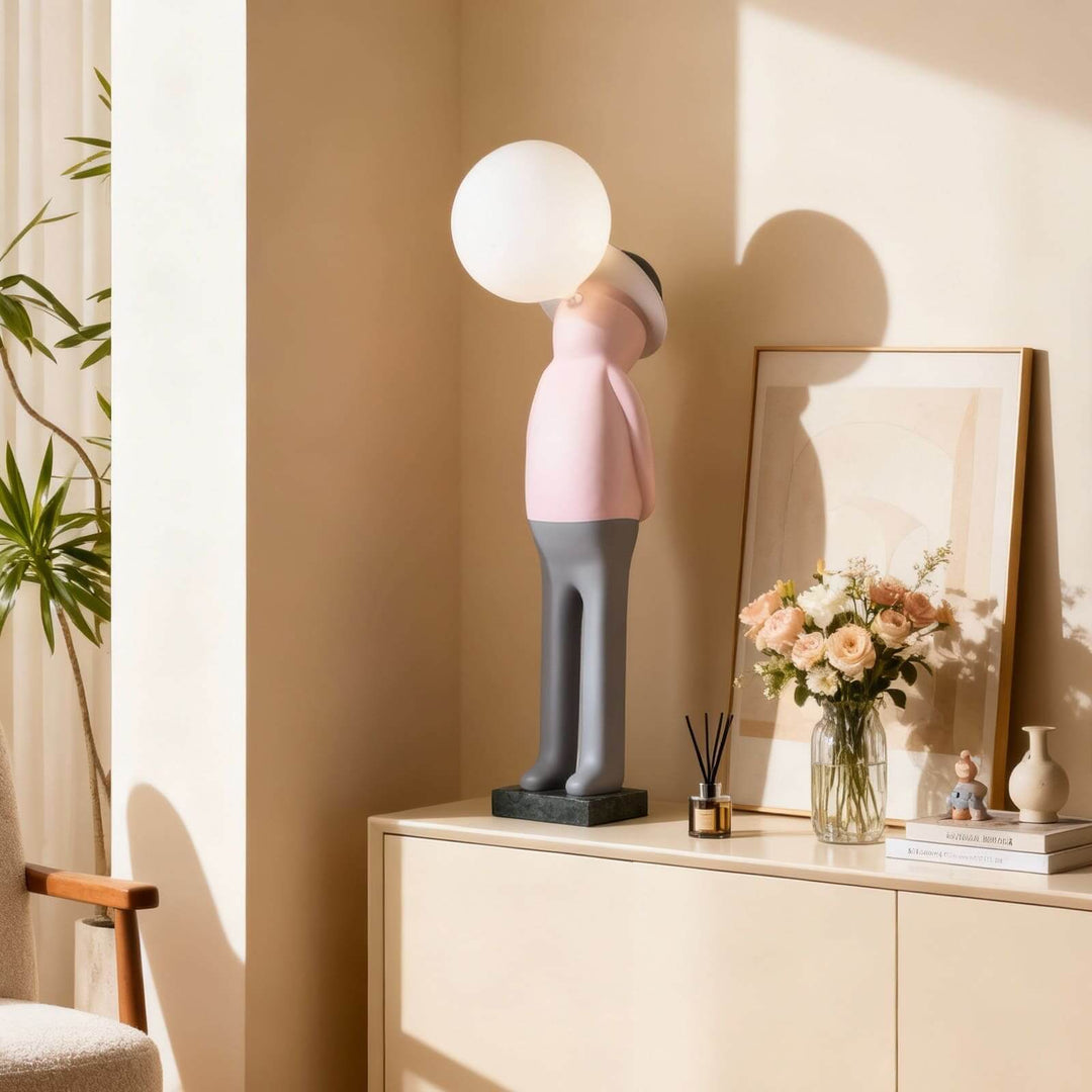 Molunu Sculptural Table Lamp – Interesting Cream Table Light