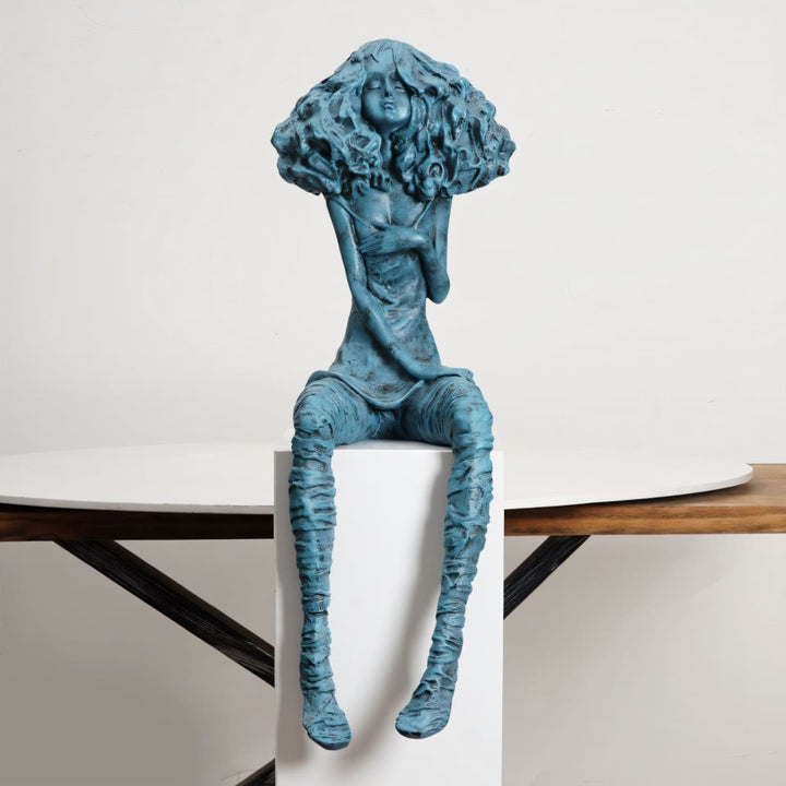 Nuvrion Resin Sculpture – Creative Girl Art Resin Sculpture