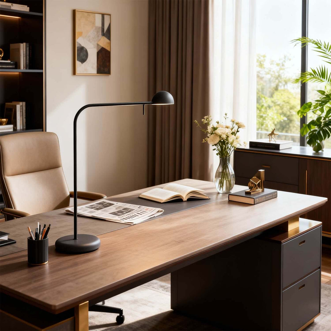 Pelano Table Lamp - Contemporary Minimalist Aluminum Office Lamp