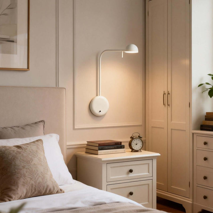 Pelano Wall Light Style C – Modern Minimalist Bedroom Ambiance