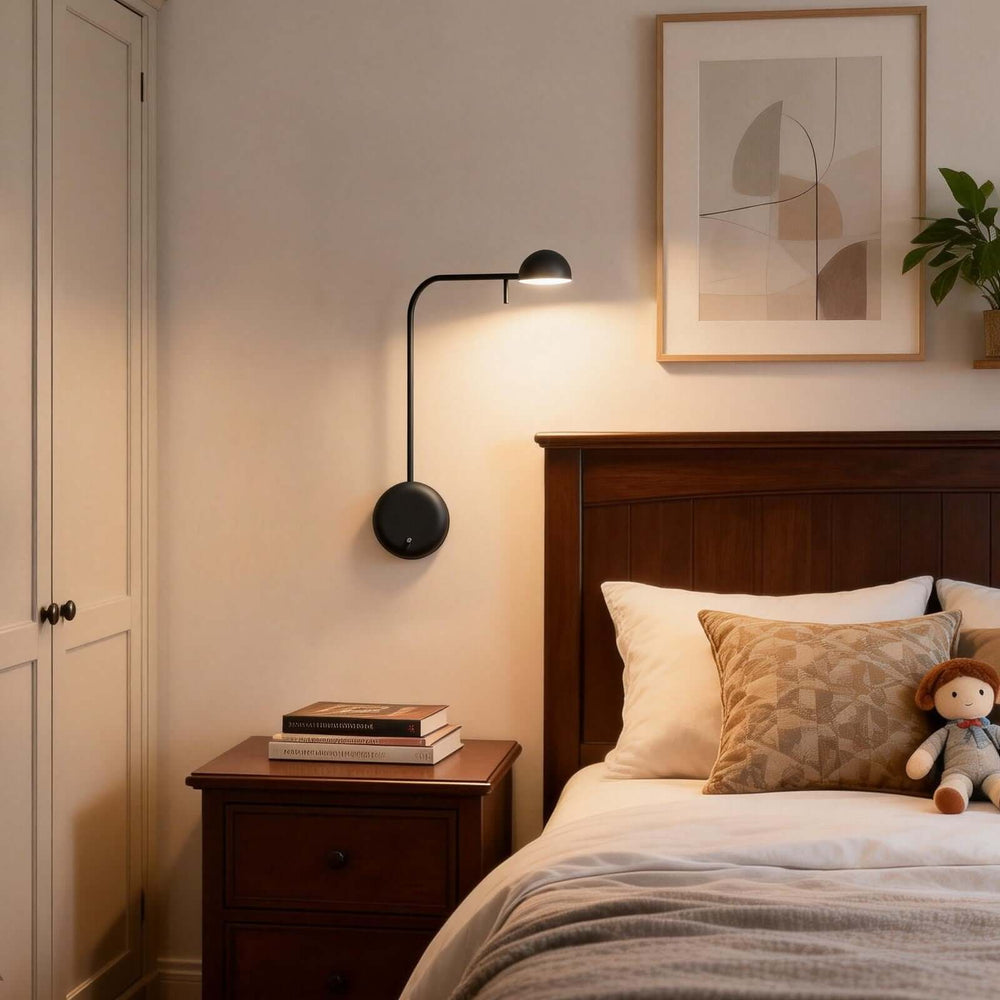 Pelano Wall Light Style C – Modern Minimalist Bedroom Ambiance