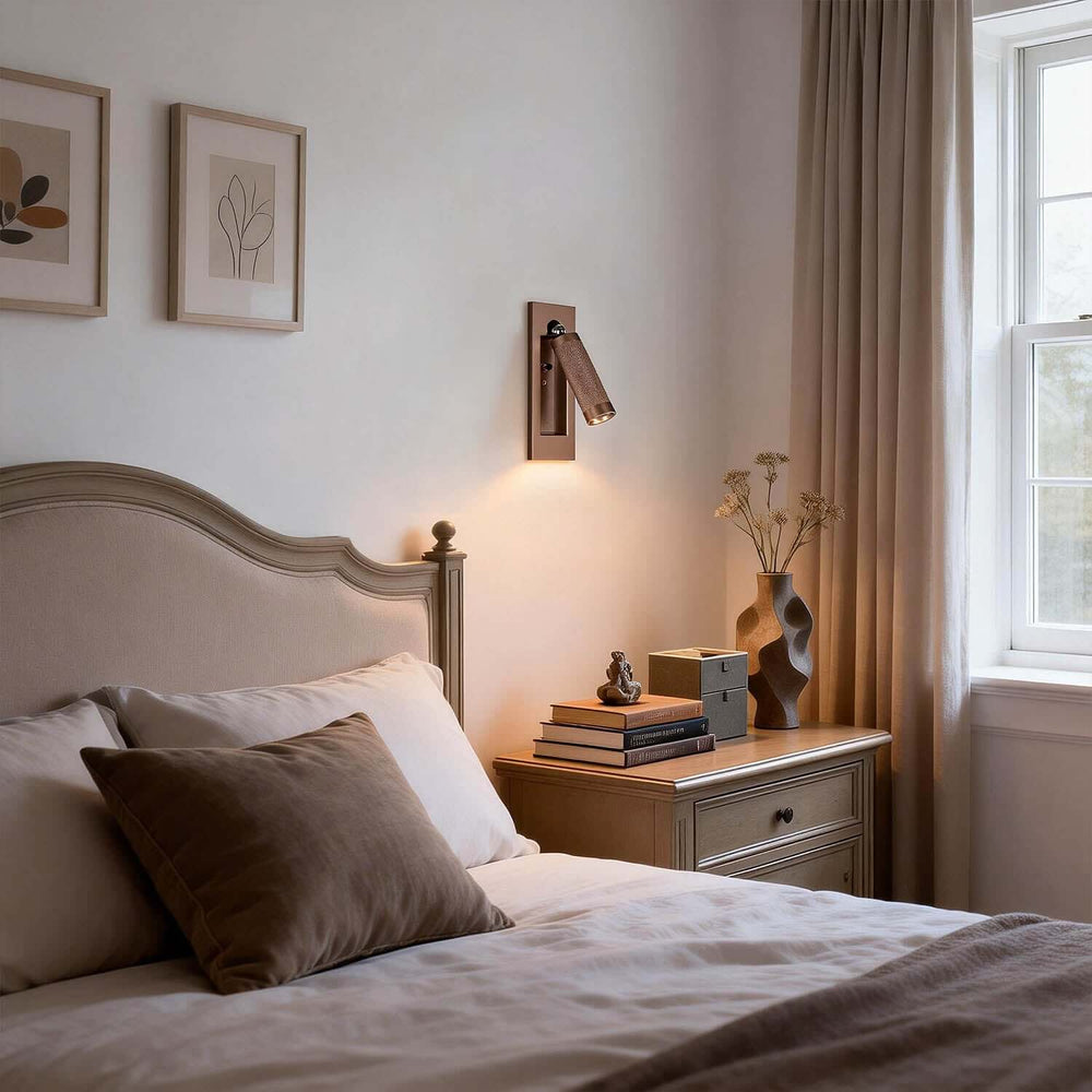 Qylon Wall Light – Modern American Simple LED Spotlight for Reading