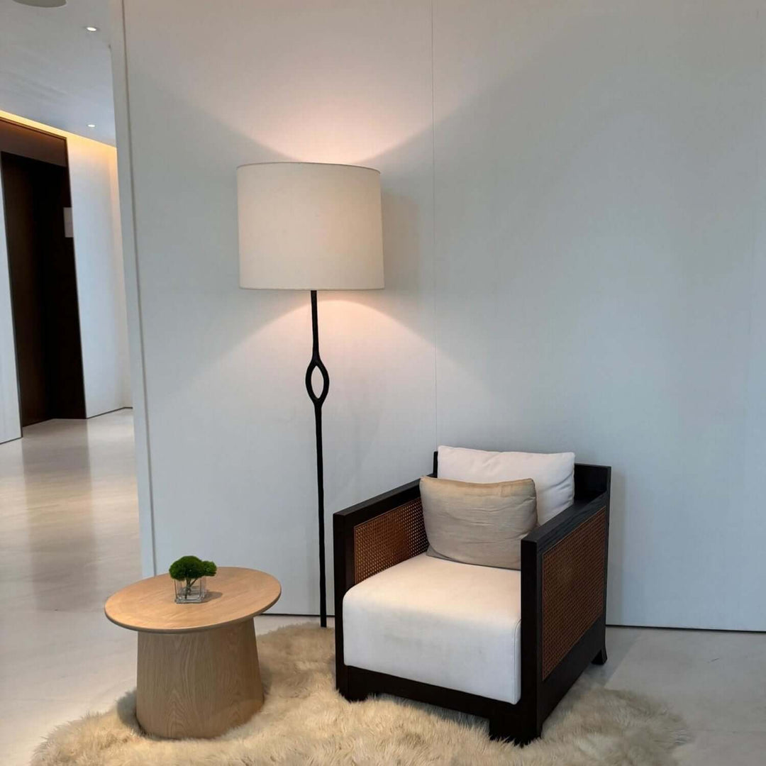 Solin Floor Lamp – Modern Minimalist Resin Fabric Lighting