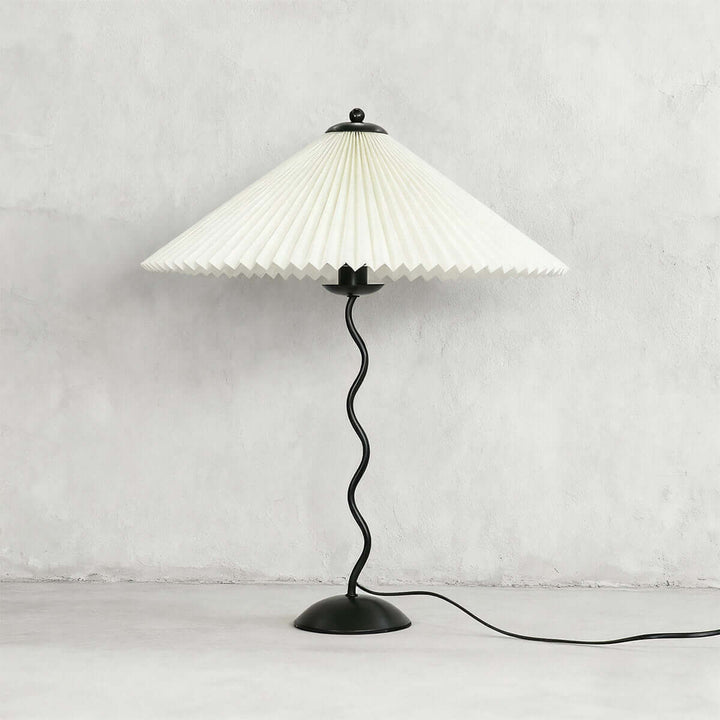 Squiggle Table Lamp | Nordic Retro Pleated Fabric Decorative Lamp