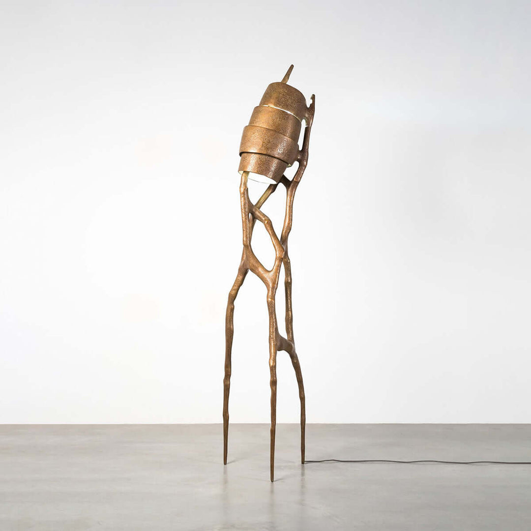 Teyra Sculpture Floor Lamp – Fashionable Art Sculpture Ornament