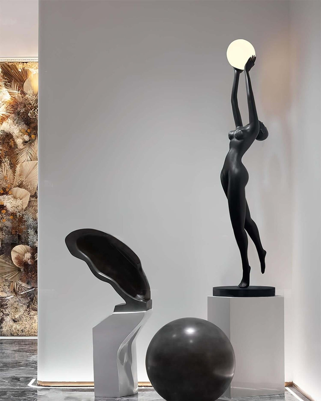 Tovlia Sculpture Floor Lamp – Abstract Portrait Art Resin