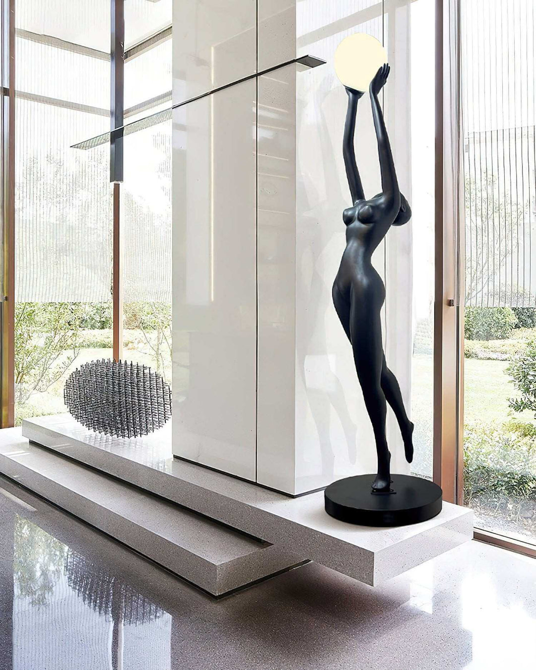Tovlia Sculpture Floor Lamp – Abstract Portrait Art Resin