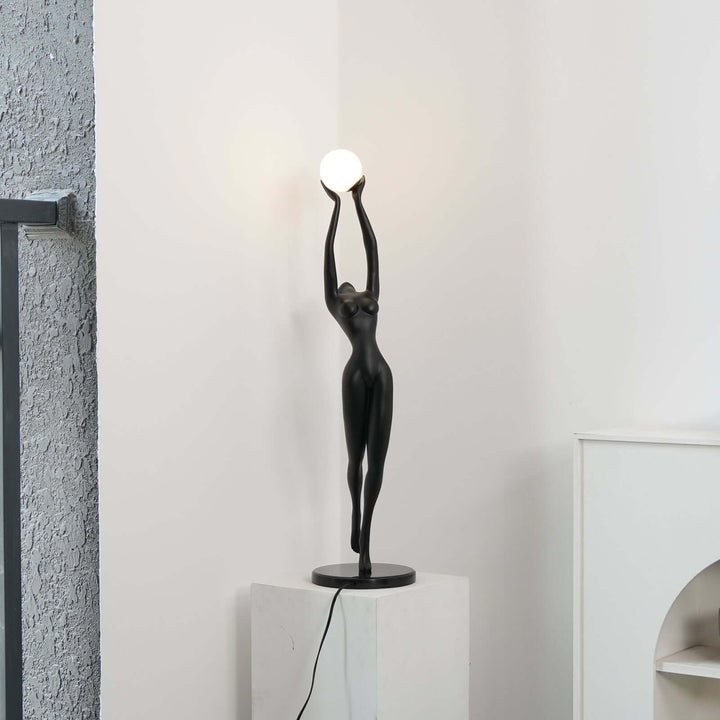 Tovlia Sculpture Floor Lamp – Abstract Portrait Art Resin