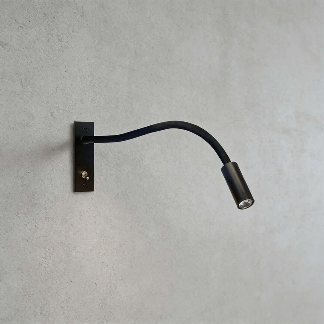 Tynlo Wall Light – Minimalist Creative Bedside Reading Lamp