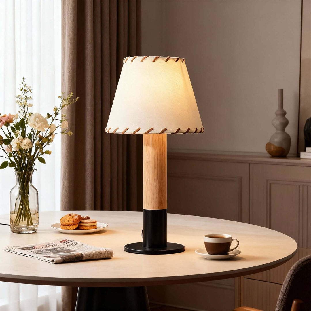 Wenor Table Lamp – American Retro Fabric Bedside Lamp