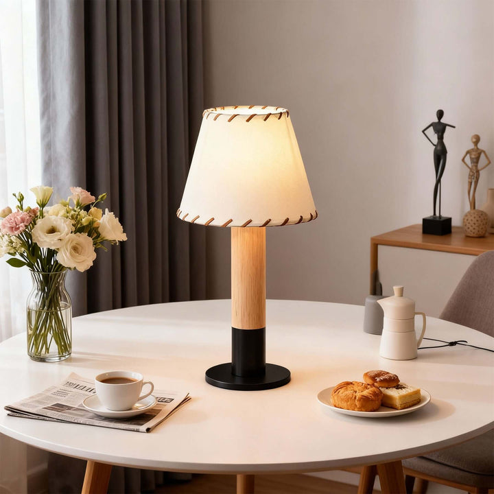 Wenor Table Lamp – American Retro Fabric Bedside Lamp