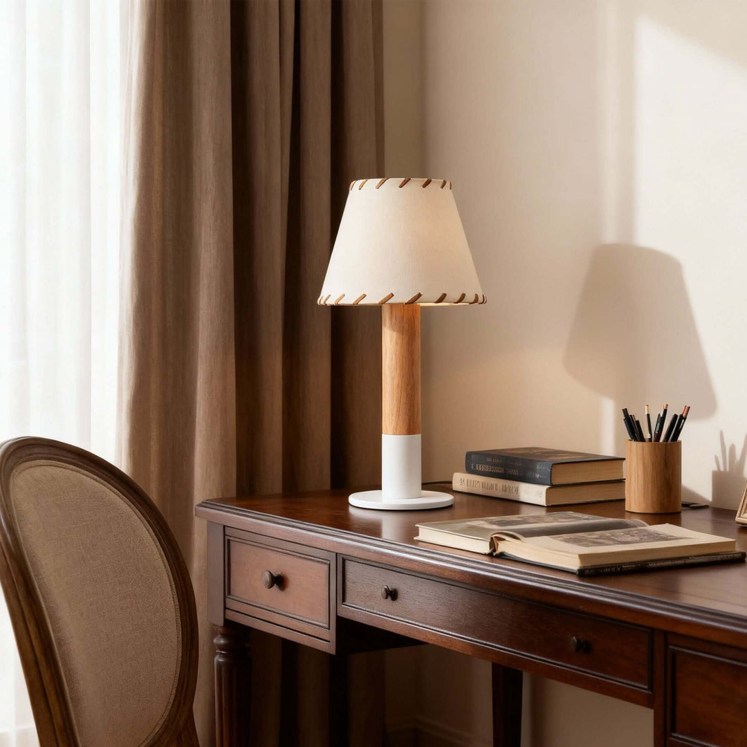 Wenor Table Lamp – American Retro Fabric Bedside Lamp