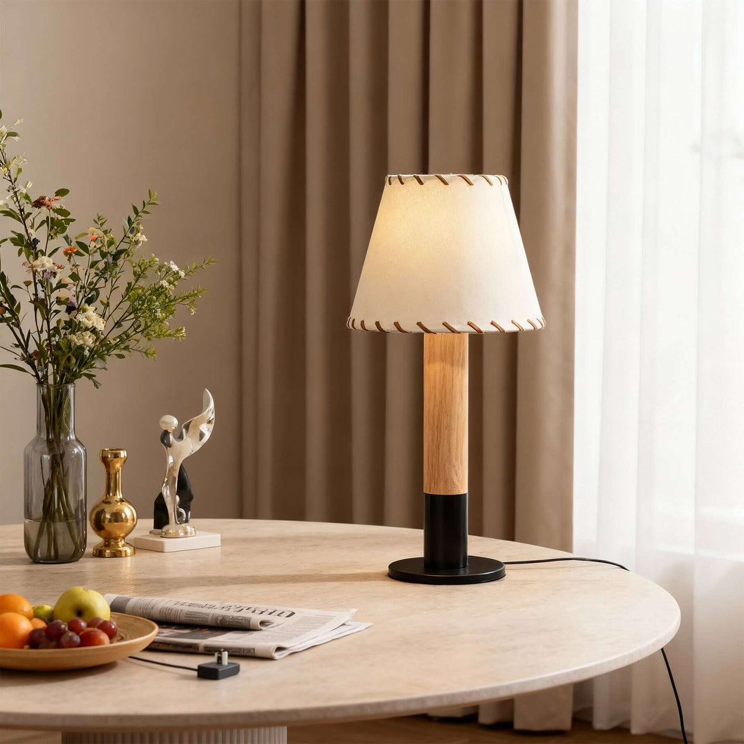 Wenor Table Lamp – American Retro Fabric Bedside Lamp