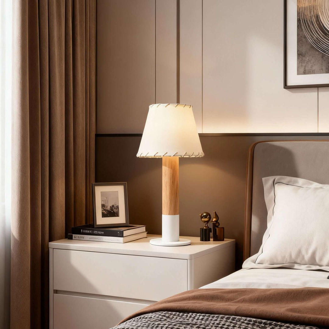 Wenor Table Lamp – American Retro Fabric Bedside Lamp