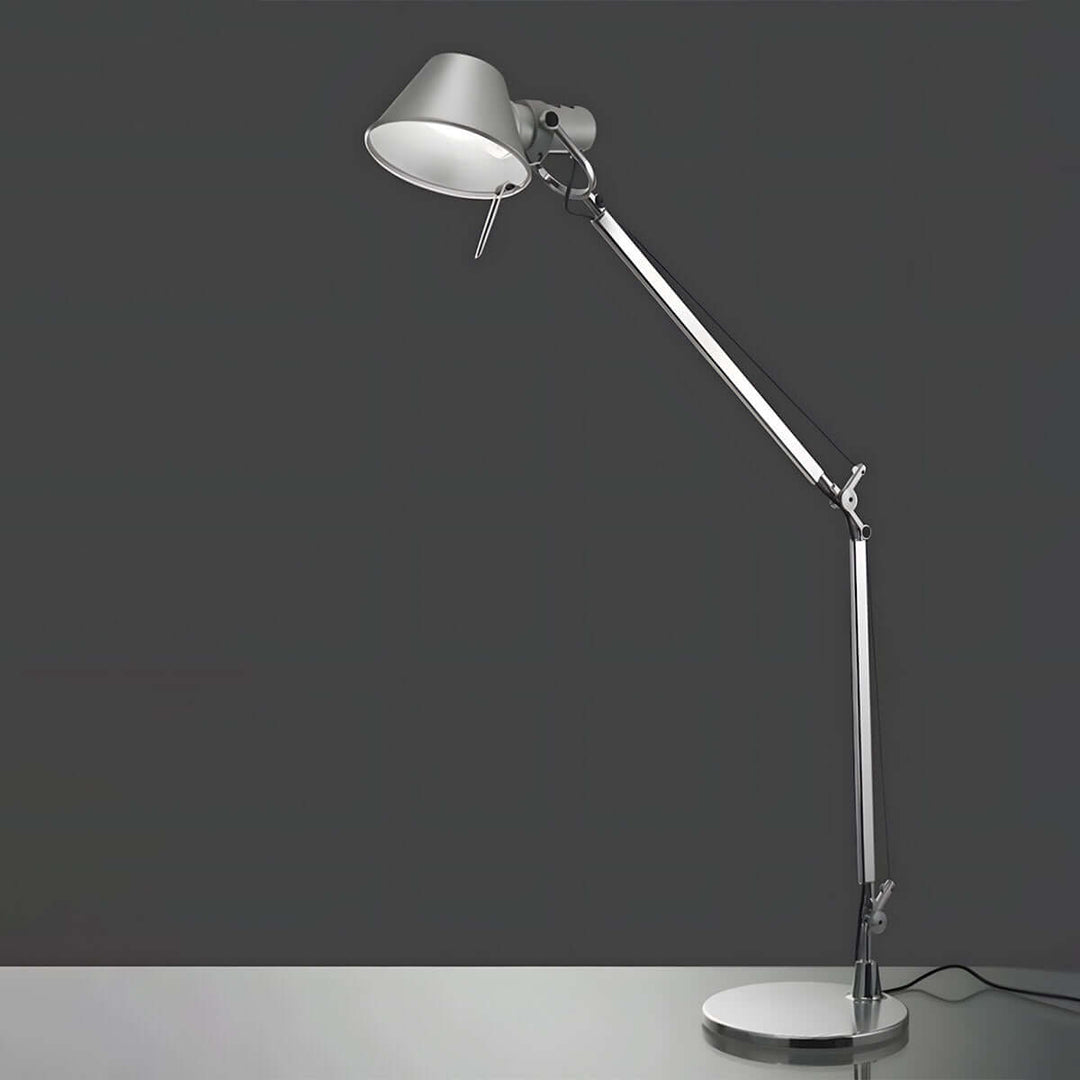 Xirula Table Lamp